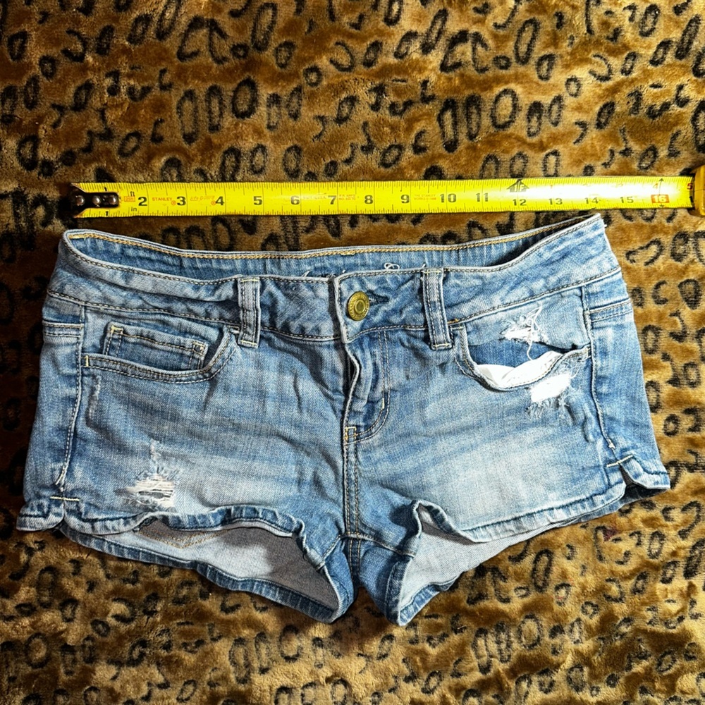 American Eagle Denim Shorts Women’s 4 Distressed Cutoff 2011 AEO - Picture 8 of 8
